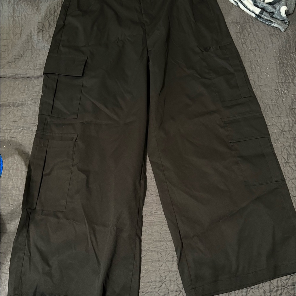 SHEIN Men's Dark Cargo Pants